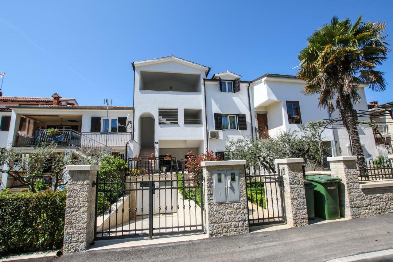 Apartman Mila Apartment Porec Ngoại thất bức ảnh