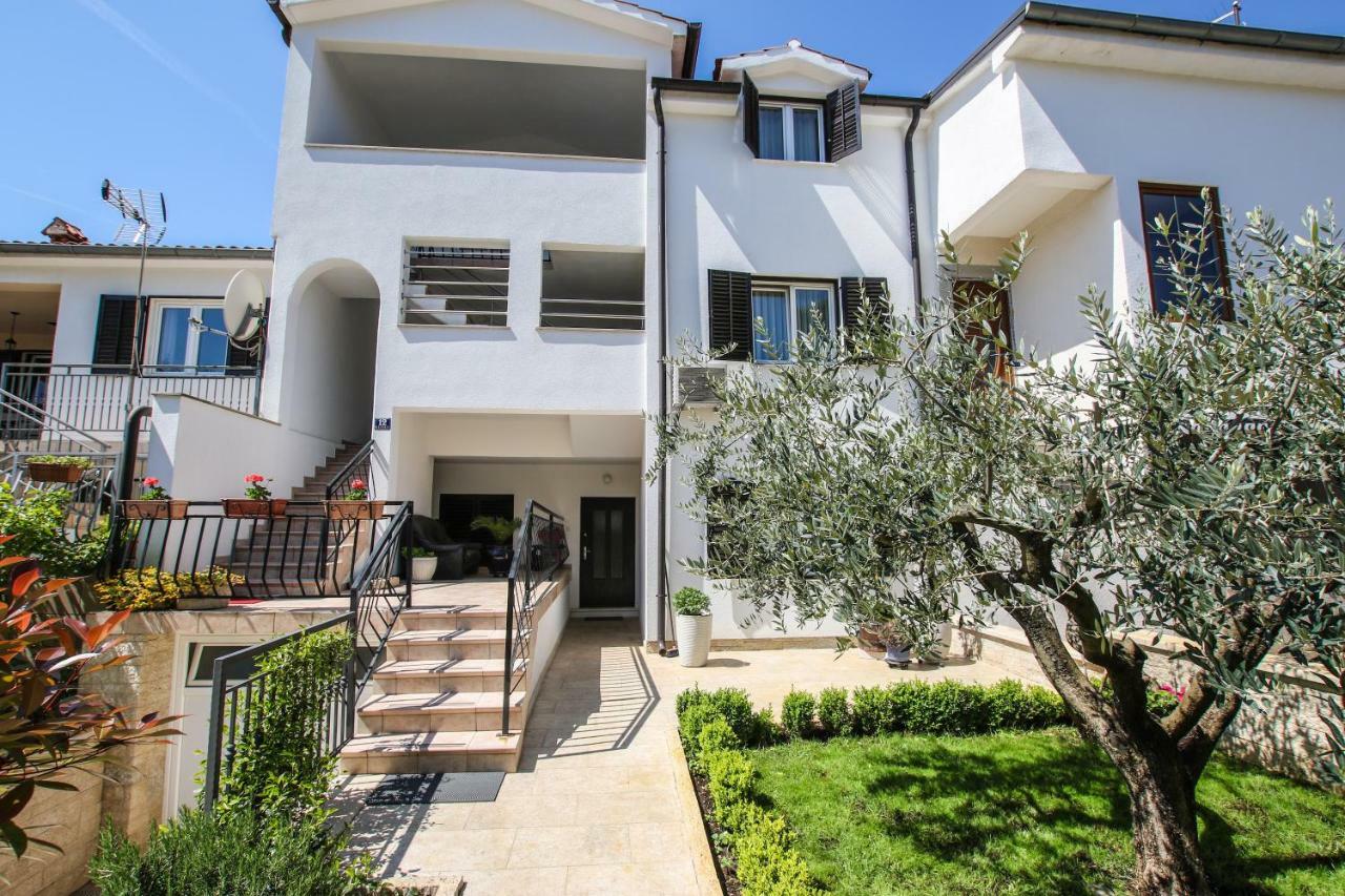 Apartman Mila Apartment Porec Ngoại thất bức ảnh